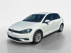 Volkswagen Golf - 1.0 TSI Comfortline | Automaat | Carplay | keyless| Cruise | Camera | All season banden |