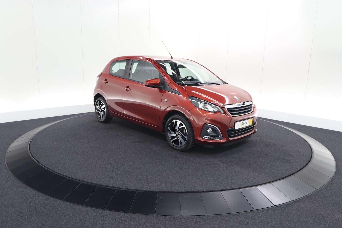Peugeot 108 - 1.0 e-VTi Allure | Camera | Climate Control | DAB+ | 15 Inch Lichtmetalen Velgen - AutoWereld.nl