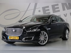 Jaguar XJ - 3.0 V6 SC AWD Autobiography LWB/Apple carplay/NAP/Origineel NL