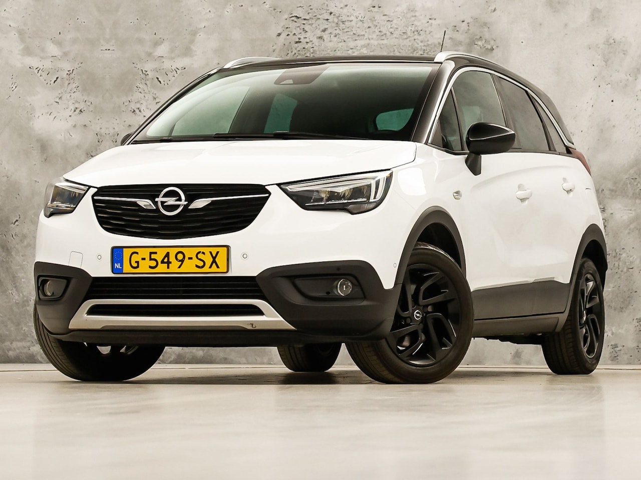 Opel Crossland X - 1.2 Turbo Innovation (NAP, APPLE CARPLAY, GROOT NAVI, CLIMATE, STUUR/STOELVERWARMING, 360 - AutoWereld.nl