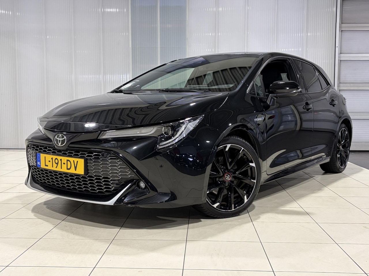 Toyota Corolla - 2.0 Hybrid Business GR-Sport JBL Geluidsysteem, Head up Display, Stoelverwarming voor, BLI - AutoWereld.nl