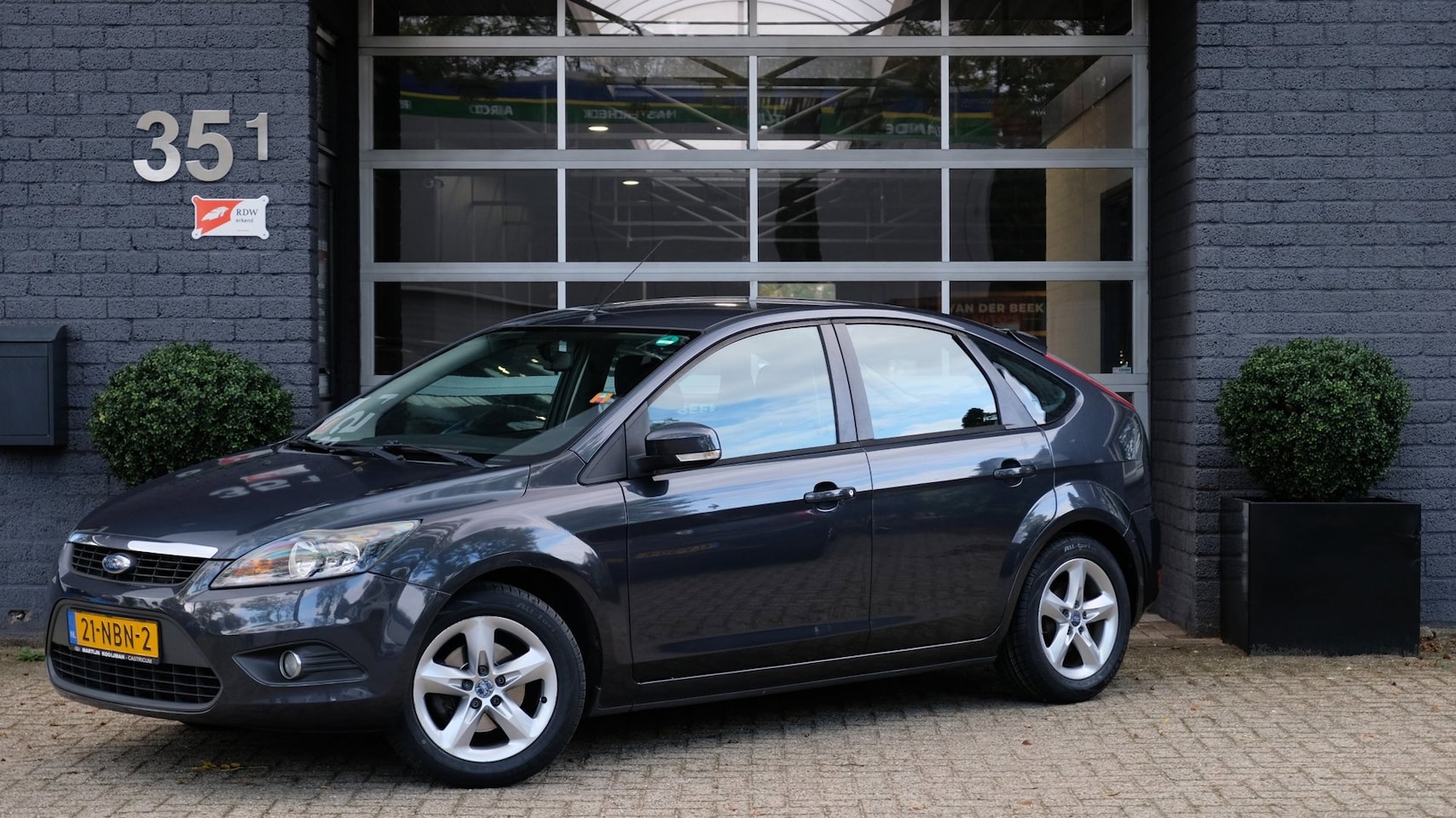 Ford Focus - 1.6 Comfort Airco|Cruise|Trekhaak|Nieuwe banden - AutoWereld.nl