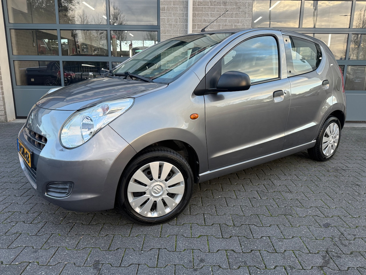 Suzuki Alto - 1.0 Comfort EASSS 1.0 Comfort EASSS - AutoWereld.nl