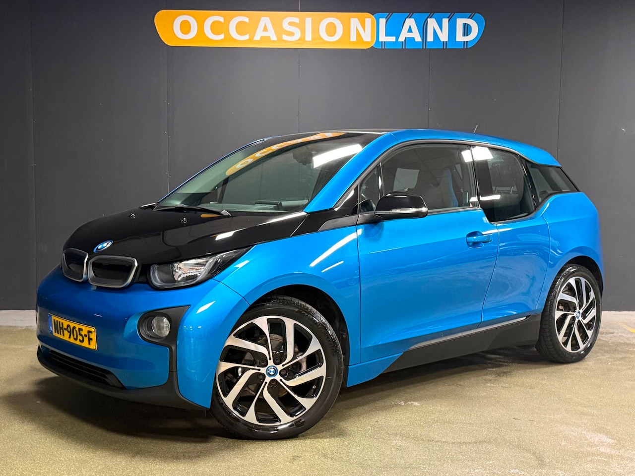 BMW i3 - High Voltage Edition 94Ah 33 kWh|STOELV|CRUISE|SENSOR ACHTER|NAVI|BLUETOOTH|19INCH| - AutoWereld.nl