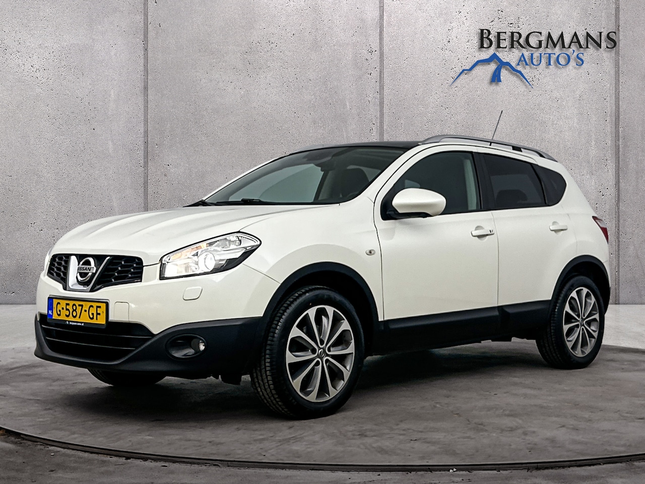 Nissan Qashqai - - 1.6 360 // TREKHAAK // LEDER // PANO // RONDOMCAMERA // - AutoWereld.nl