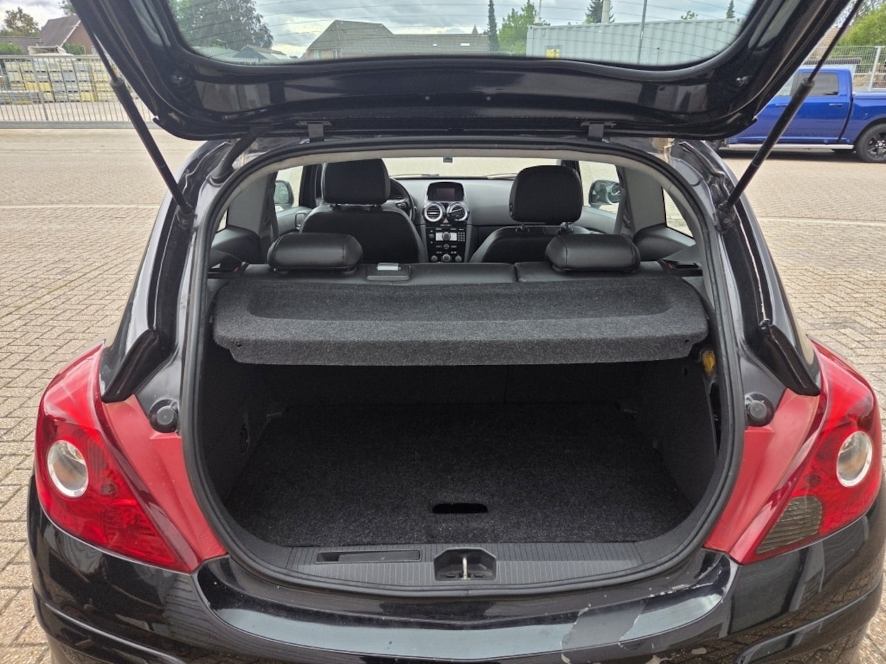 Opel Corsa - 1.4-16V Cosmo | 3DRS | ISOFIX | CLIMA | CRUISE CONTRL | INGEBOUWDE FIETSENDRAGER - AutoWereld.nl