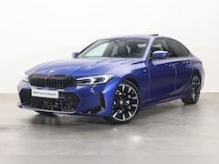 BMW 3-serie - 320i M Sport Automaat / Schuif-kanteldak / Trekhaak / Sportstoelen / Comfort Access / Adap