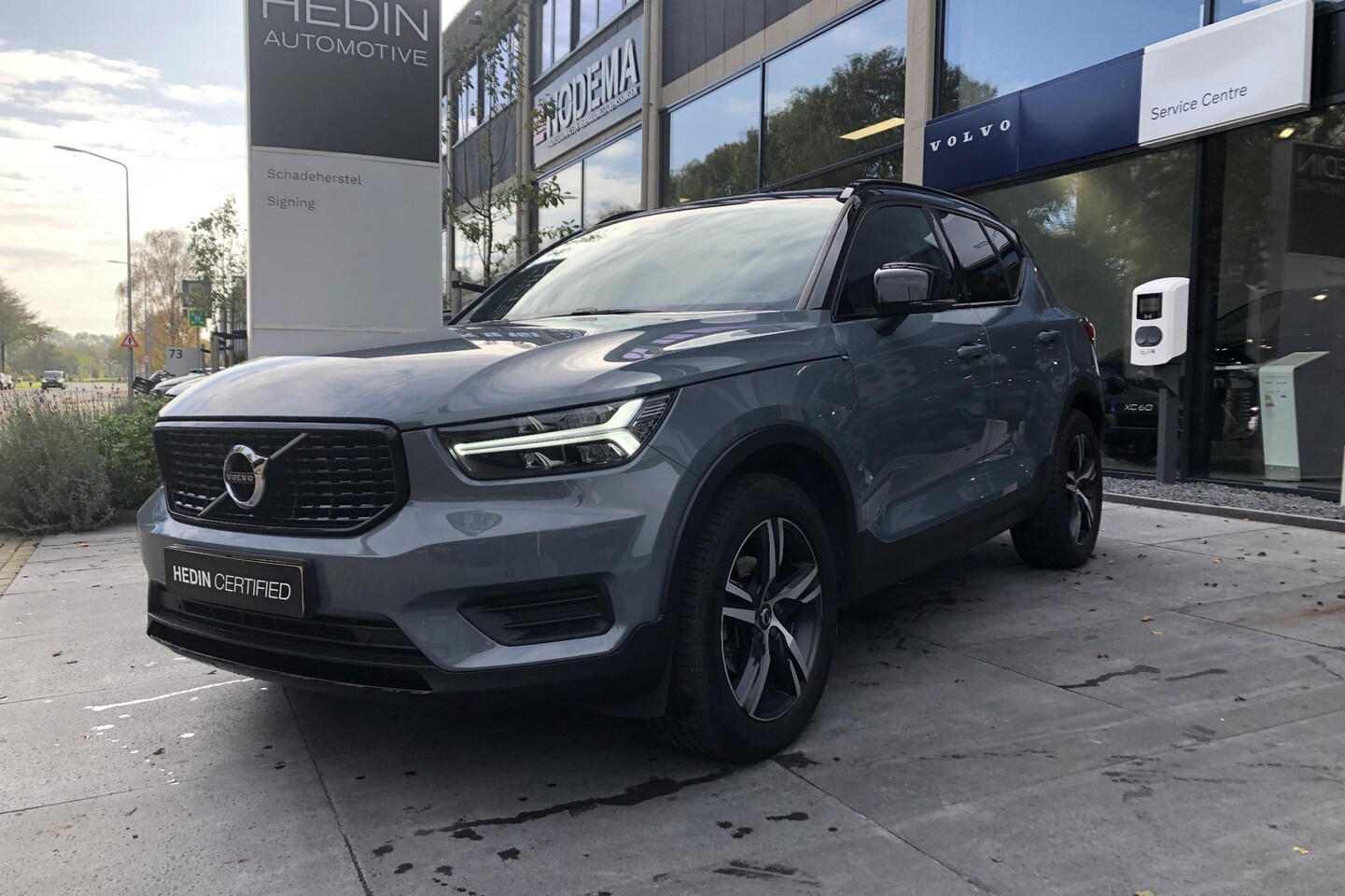 Volvo XC40 - T3 R-Design Automaat 163pk - AutoWereld.nl