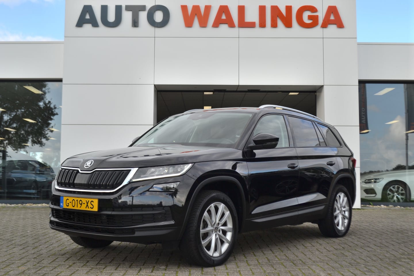 Skoda Kodiaq - 1.5 TSI Leer | Stoelverw. | Adapt. Cruise | Trekhaak 1800KG | Canton | Keyless | Achteruit - AutoWereld.nl