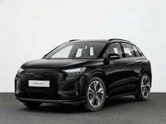 Audi Q4 e-tron - S edition 63 kWh 204 pk | Techniekpakket plus | Privacy glas | Trekhaak | Optiekpakket zwa