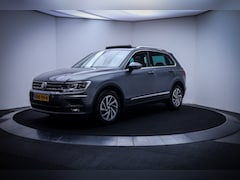 Volkswagen Tiguan - 2.0 TSI DSG 4Motion SOUND PANO | CAMERA | VIRTUAL | CARPLAY | ELEK TREKHAAK | STOELVERW |