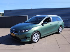 Kia Cee'd Sportswagon - Ceed 1.5 T-GDi DynamicLine camera / navigatie / trekhaak