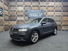 Volkswagen Tiguan - 1.5 TSI ACT Highline Keyless LED Navi Camera Trekhaak Navi PDC LM