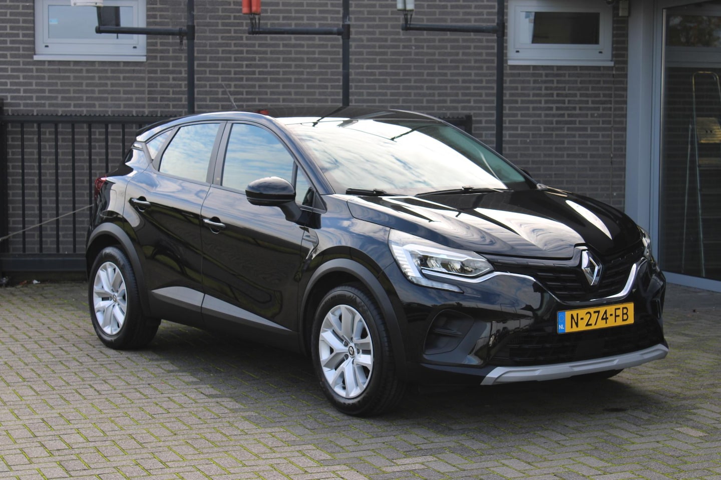 Renault Captur - 1.0 TCe 90 Zen AppleAndroid/Airco Incl Garantie!! - AutoWereld.nl