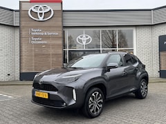 Toyota Yaris Cross - HYBRID 115 FIRST EDITION NL-AUTO NAVI KEYLESS 17'' LM-VELGEN APPLE/ADROID CAMERA LED PRIVA