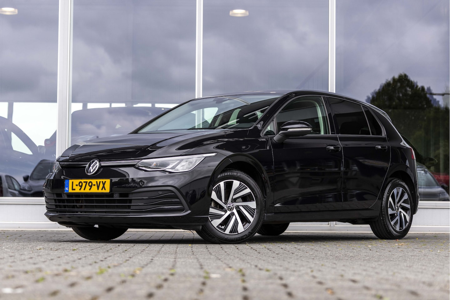 Volkswagen Golf - 1.5 TSI Style | Keyless | Trekhaak | Carplay - AutoWereld.nl