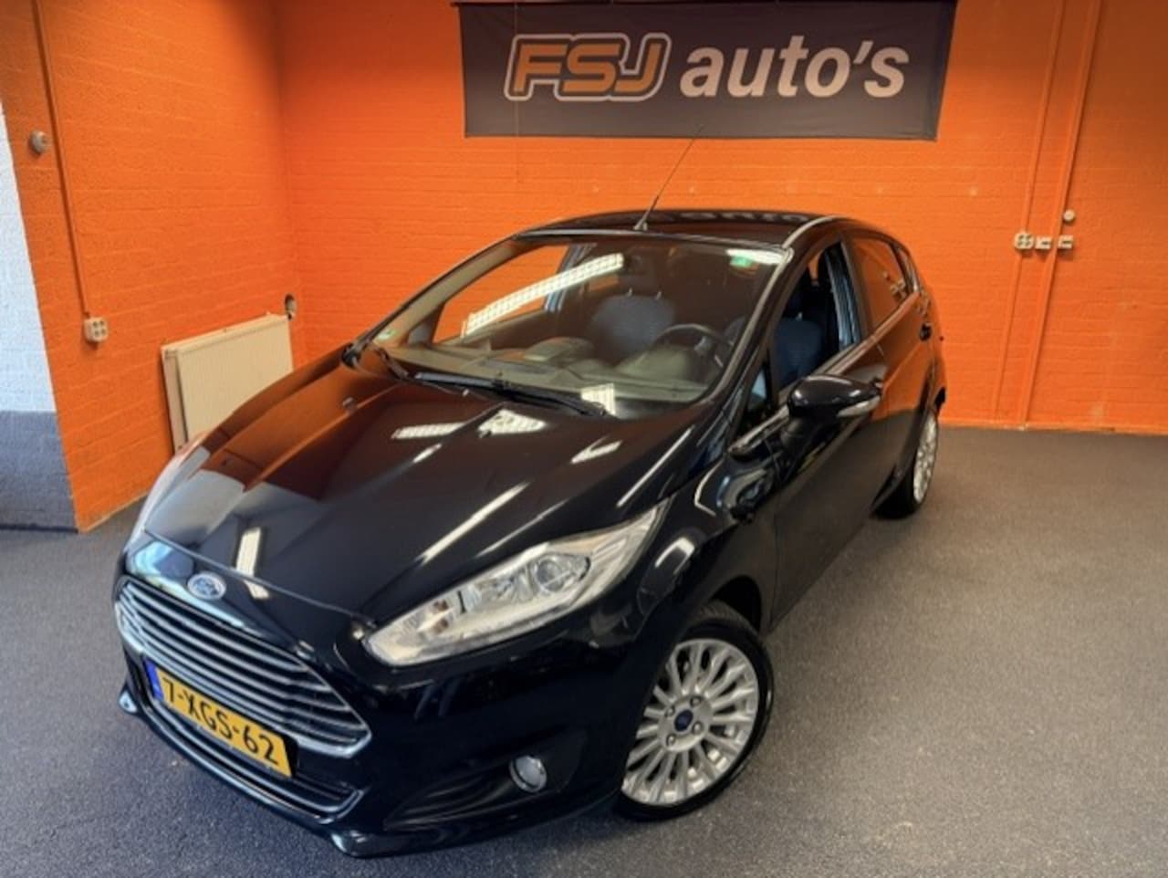 Ford Fiesta - 1.0 EcoBoost / Titanium / Navi / PDC - AutoWereld.nl