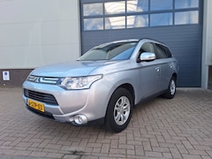 Mitsubishi Outlander - | 2.0 Intense | Navigatie | Bluetooth | Airco | Automaat | 2e eigenaar |