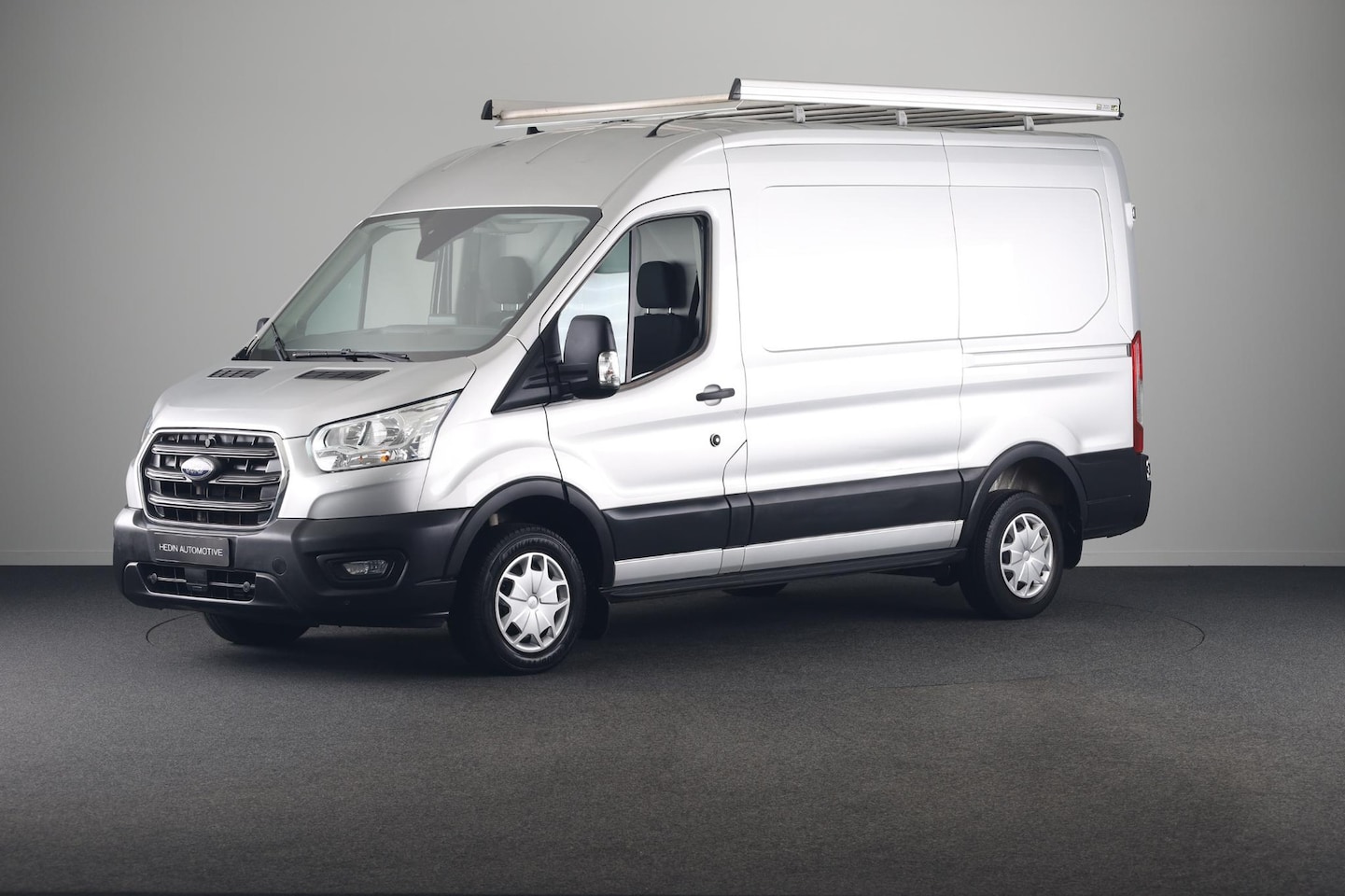 Ford Transit - 290 2.0 TDCI L2H2 Trend | Camera | Navigatie | Carplay | Imperiaal | Trekhaak - AutoWereld.nl