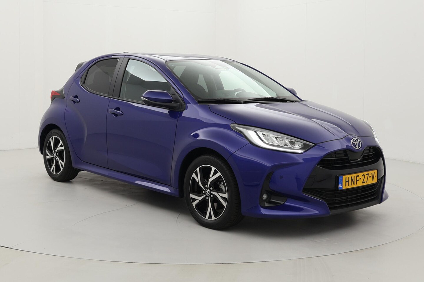 Toyota Yaris - 1.5 Hybrid 115 Dynamic | Apple Carplay / Android Auto | Dodehoek detectie | Parkeersensore - AutoWereld.nl