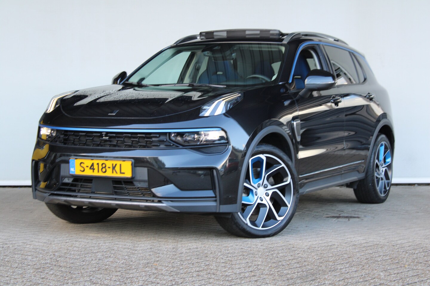 Lynk & Co 01 - 1.5 | SOH 94% | Infinity Audio | 360 Camera | Draadloos telefoon laden | Memory seat | - AutoWereld.nl