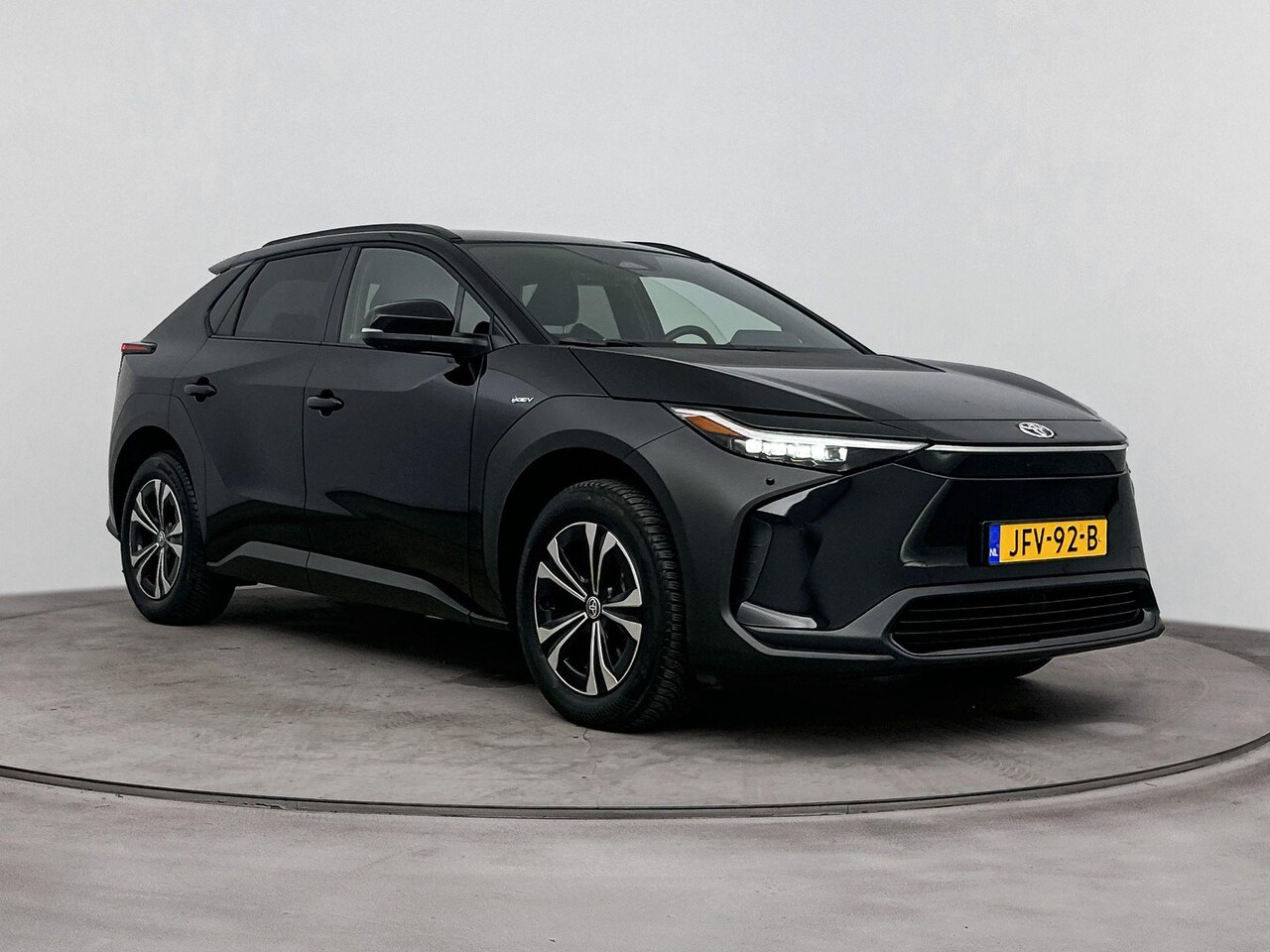 Toyota bZ4X - Dynamic 71 kWh | Warmtepomp | Dodehoek detectie | Apple Carplay / Android Auto | 360 camer - AutoWereld.nl
