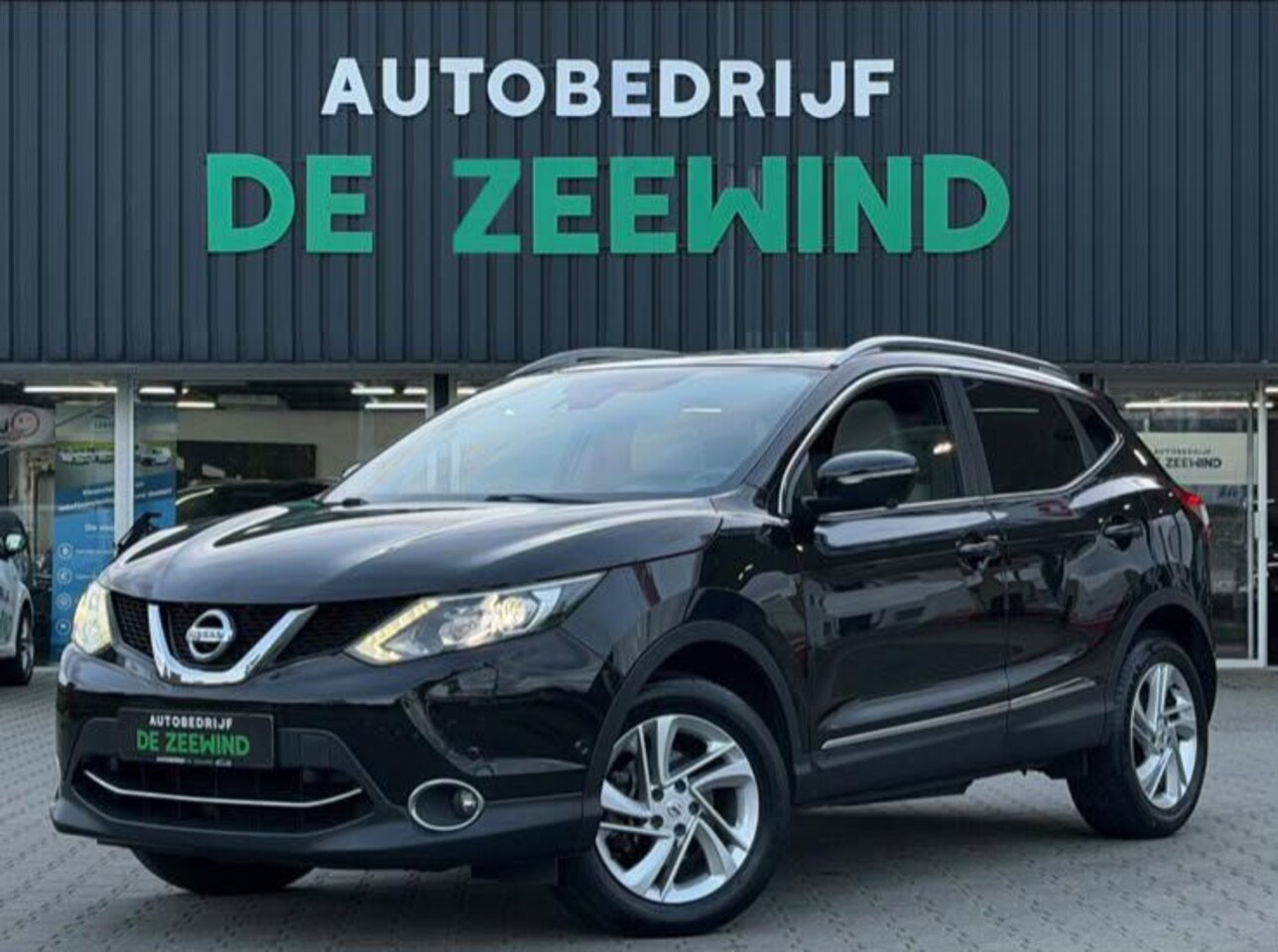 Nissan Qashqai - 1.2 Premier Edition|Tekna|Panoramadak|Rijklaar - AutoWereld.nl