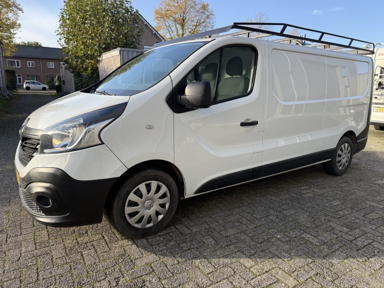 Renault Trafic - 1.6 dCi 2017 euro 6 airco apk 9-27 L2 - AutoWereld.nl