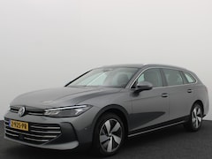 Volkswagen Passat Variant - 1.5 eTSI Business NL-AUTO / TREKHAAK / FULL LED / SFEER / KEYLESS / CAMERA / STOELVERW / S