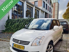 Suzuki Swift - 1.3 Club, Zonnedak, Airco lage km 5 deurs