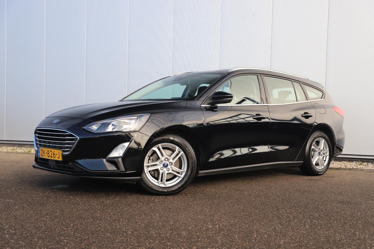 Ford Focus Wagon - 1.0 EcoBoost Trend Edition Business 101PK Trekhaak Navigatie LMV Navigatie Carplay Climate - AutoWereld.nl