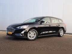 Ford Focus Wagon - 1.0 EcoBoost Trend Edition Business 101PK Trekhaak Navigatie LMV Navigatie Carplay Climate
