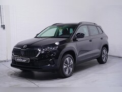 Skoda Karoq - 1.5 TSI ACT Business Edition Plus NAP Clima Winterpakket Navi Camera PDC v+a Voorruitverwa
