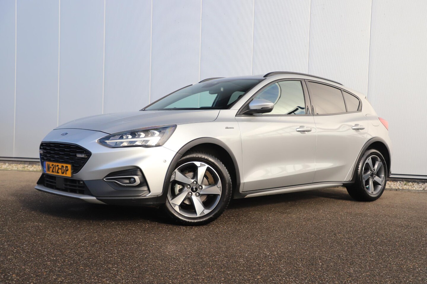 Ford Focus - 1.0 EcoBoost Hybrid Active X Business 155PK Trekhaak Navigatie Achteruitrijcamera Virtual - AutoWereld.nl