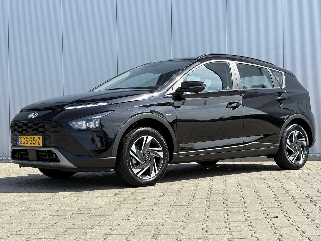 Hyundai Bayon - 1.0 T-GDI Comfort / Automaat / Navigatie middels Apple Carplay & Android Auto / Airco / Cr - AutoWereld.nl