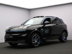 Lynk & Co 01 - 1.5 / Carplay / Camera / Adaptive Cruise / Panoramadak / Dodehoekdetectie / Stoelverwarmin