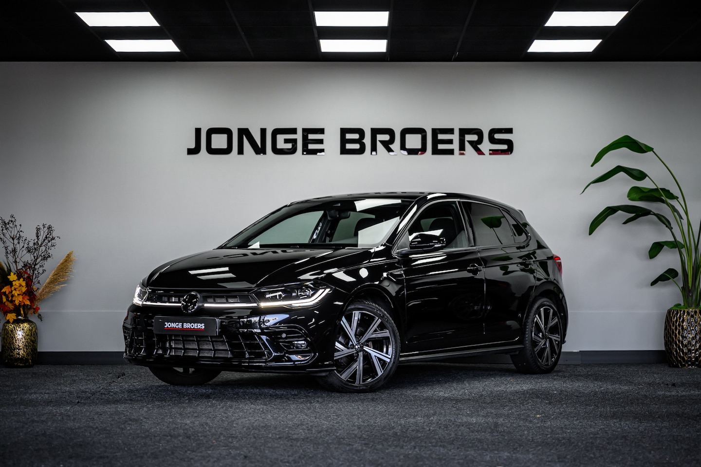 Volkswagen Polo - 1.0 TSI R-Line Business Pano/Carplay/iQ-light/ACC - AutoWereld.nl