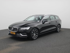 Volvo V60 - 2.0 T6 Plug-in hybrid AWD Essential Bright | Apple Carplay / Android Auto | Camera | Parke