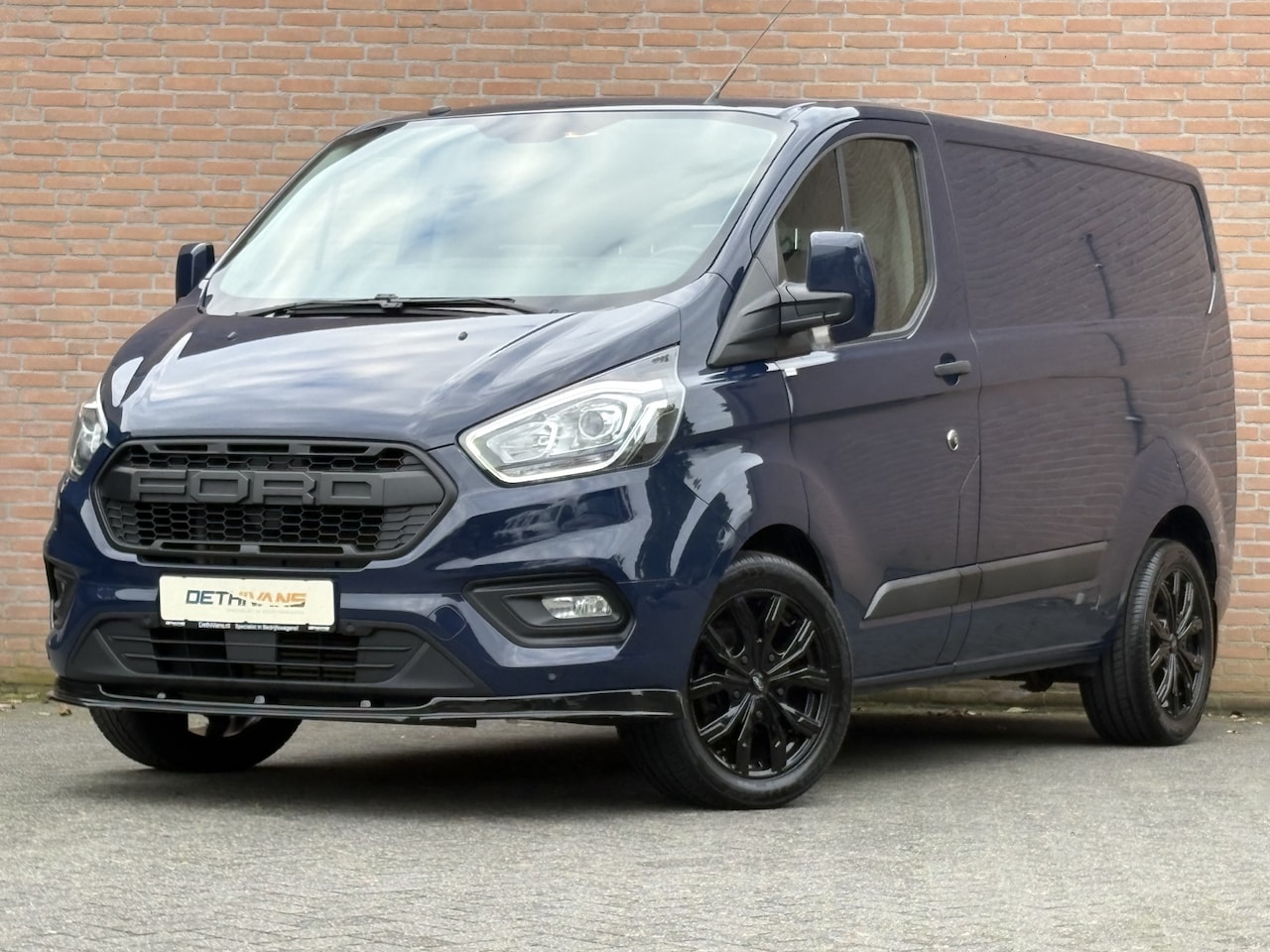 Ford Transit Custom - 2.0TDCI 130PK / Raptor Edition / Carplay / Cruisecontrol / Euro6 - AutoWereld.nl