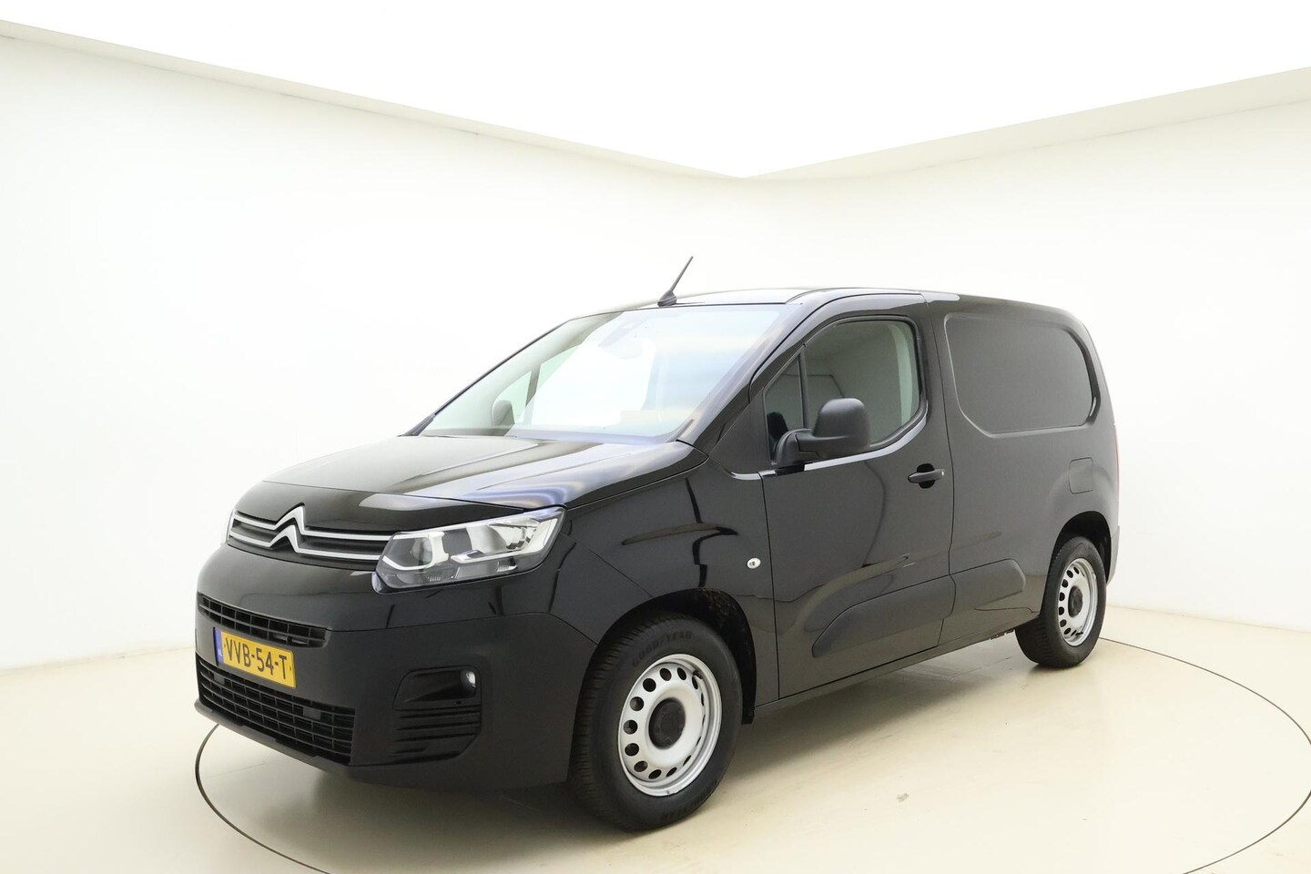 Citroën ë-Berlingo - 136 L1 50 kWh 3-Fasen l Camera l Apple Carplay & Android Auto l Cruise l DAB l Parkeersens - AutoWereld.nl