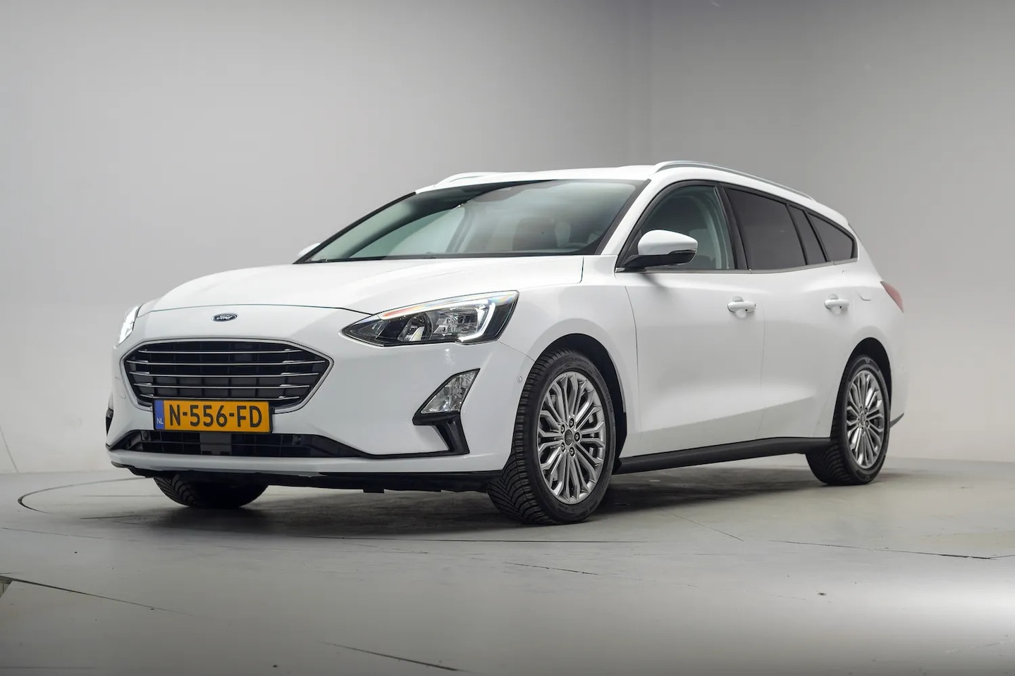 Ford Focus - 1.0 EcoBoost Titanium X [ Navi Camera Digi-dash ] - AutoWereld.nl
