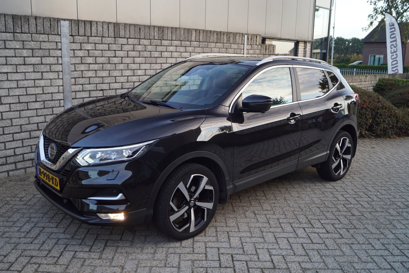 Nissan Qashqai - 1.3 DIG-T Tekna 140 PK Panodak Leder Stoelverw Sportst Navi Camera Clima Cruise LED Kopl 2 - AutoWereld.nl