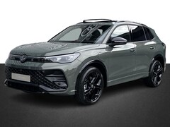 Volkswagen Tiguan - R-Line Edition 1.5 eHybrid 150 kW / 204 PK DSG | Black Style | Panoramadak | Trekhaak wegk