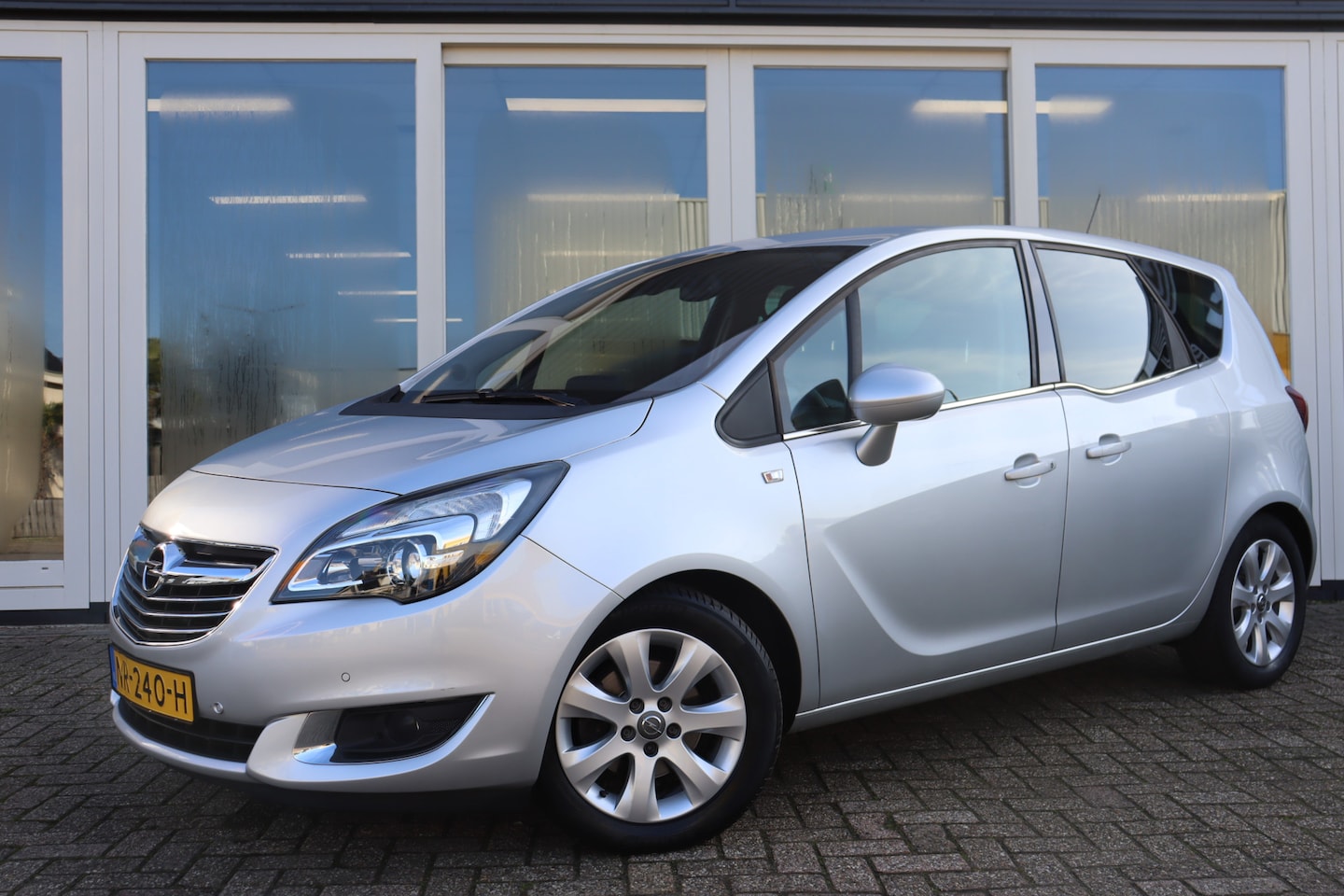 Opel Meriva - 1.4 Turbo Blitz 1.4 Turbo Blitz, Cruise Control, Airco, Camera, PDC V+A, Prijs Is Rijklaar Inclusief 6 Maa - AutoWereld.nl