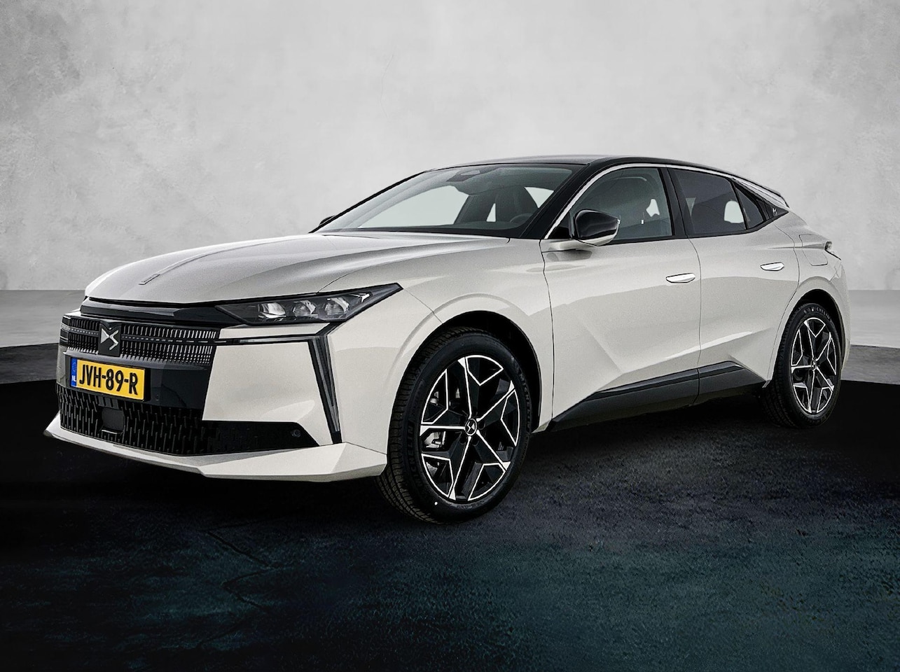 DS 4 - N°4 1.6 PHEV Pallas Comfort Tech Pack 8 jaar garantie! CAMERA | NAVIGATIE | CARPLAY/ANDROI - AutoWereld.nl