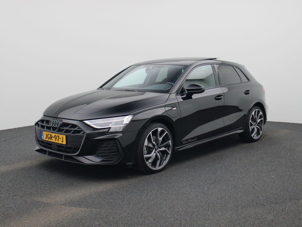 Audi A3 Sportback - 40 TFSI e S edition 204 PK l Demo l Adaptive cruise control l Panoramadak l Achteruitrijca - AutoWereld.nl