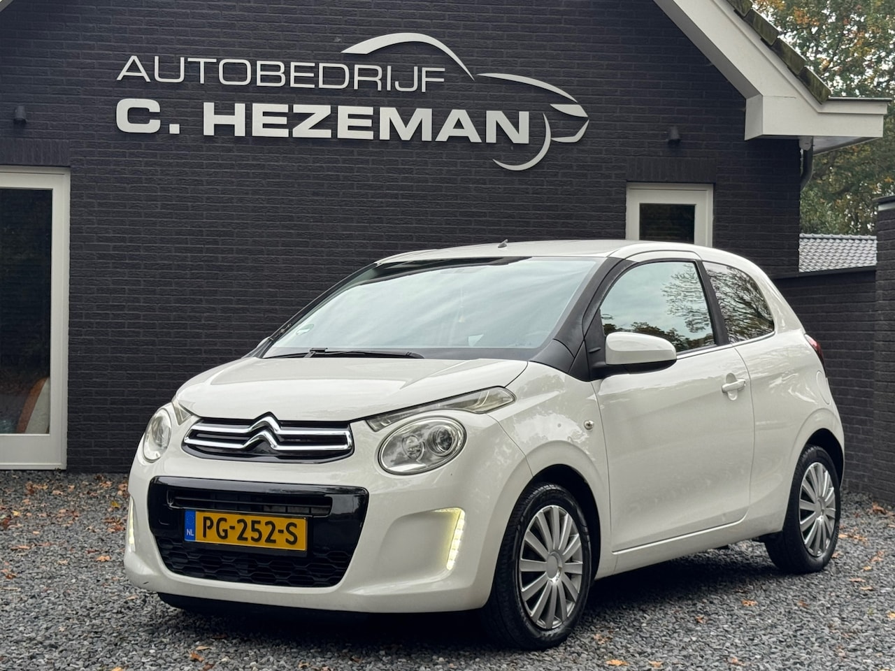 Citroën C1 - 1.0 e-VTi Shine Nieuw Model LED Apple Carplay Android Auto Airco Cruise inruilkoopje - AutoWereld.nl