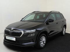 Skoda Karoq - 1.5 TSI ACT Business Edition | Keyless | Stoel- en stuurwielverwarming | Navigatie | Achte