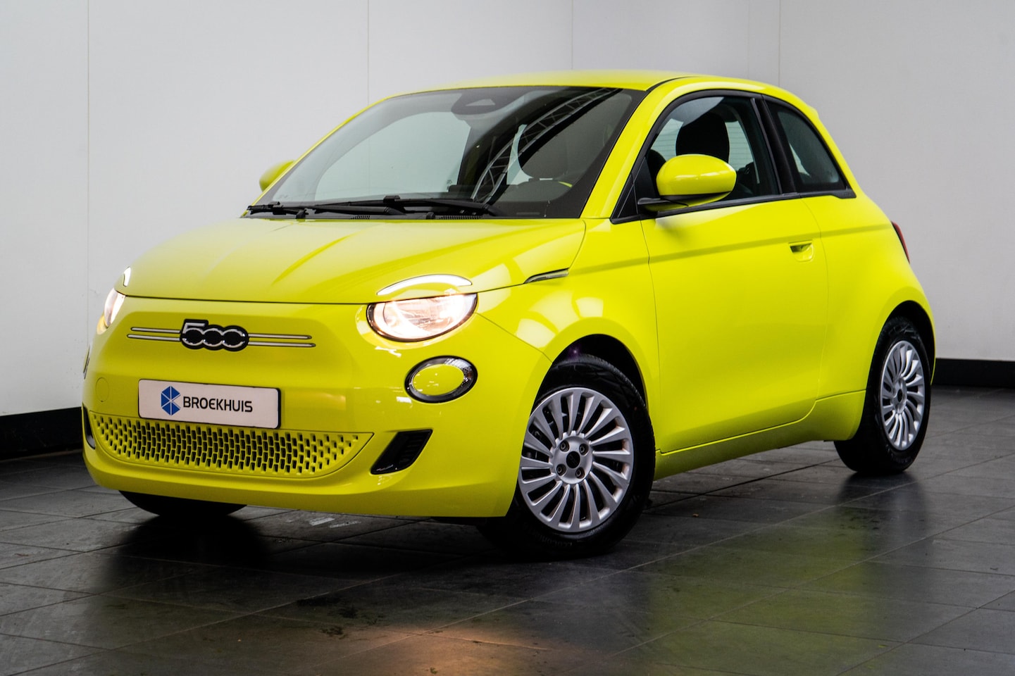 Fiat 500e - 24 kWh Carplay | Climate Control | Cruise Control | Keyless Start | Digitaal Dashboard | A - AutoWereld.nl
