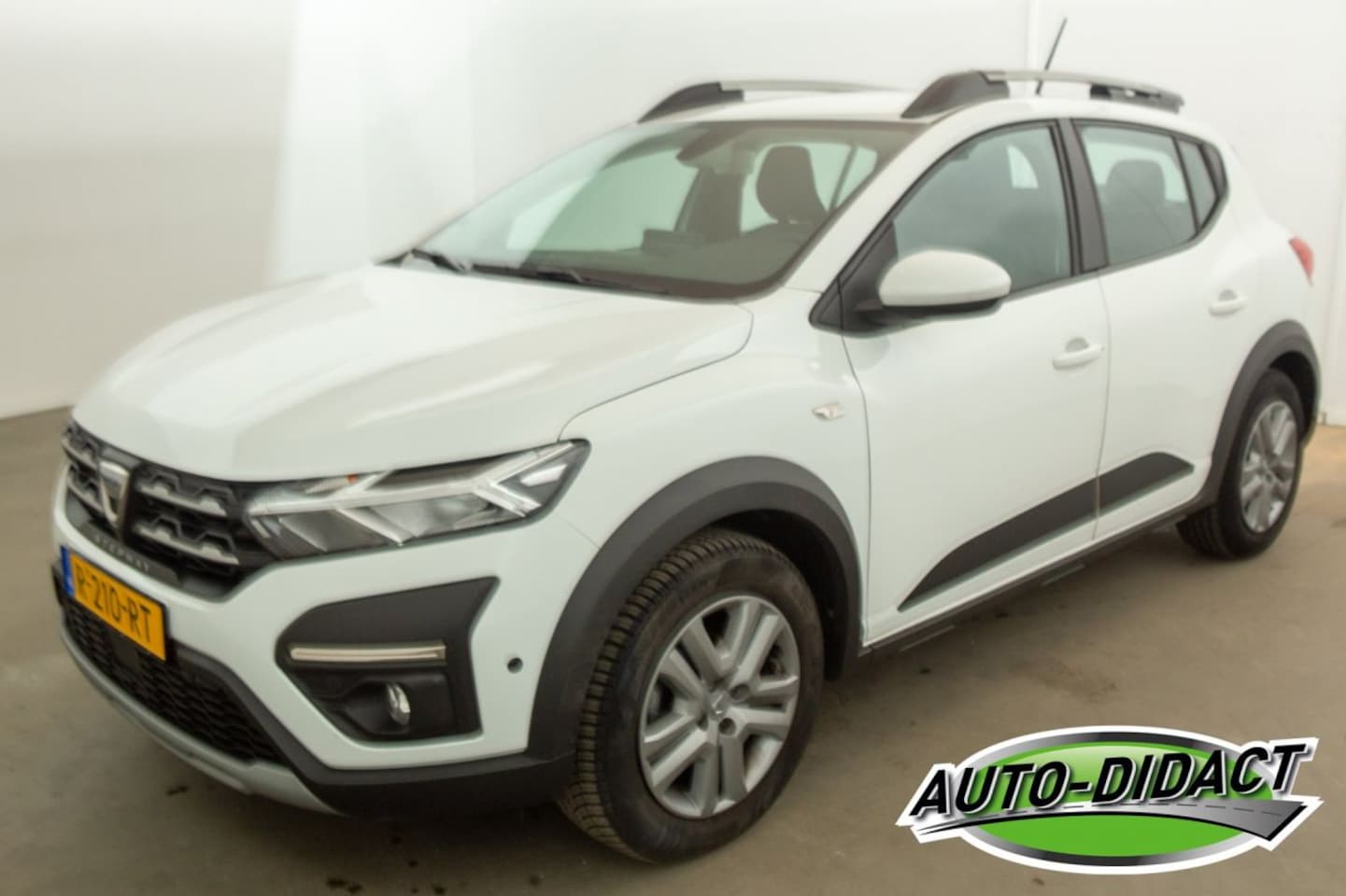 Dacia Sandero Stepway - 1.0 TCe Bi-Fuel Airco Camera Stepway Essential - AutoWereld.nl